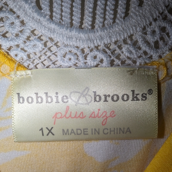 Bobby Brooks Yellow Floral T Shirt Dress 1X Buttery Soft Crochet Lace Detail - Picture 5 of 6